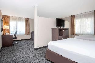2 Queen Beds, Studio Suite, Non-Smokin