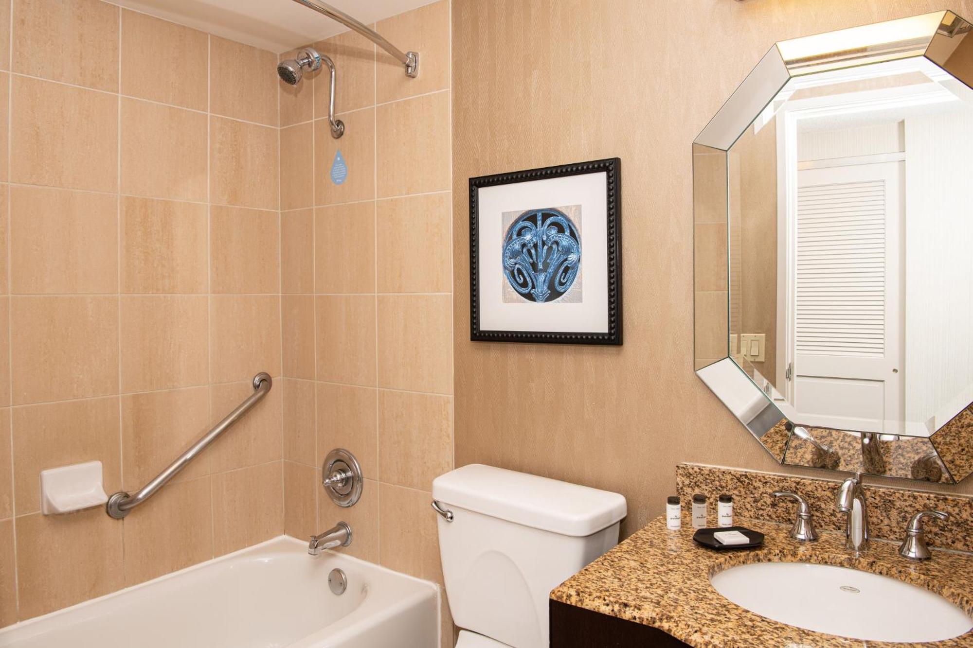 PURE Wellness, 2 Queen Beds
