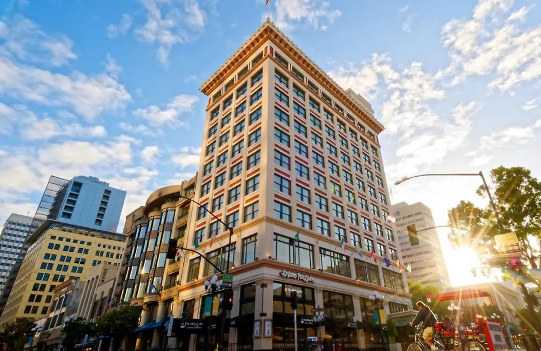 Gaslamp Plaza Suites-1