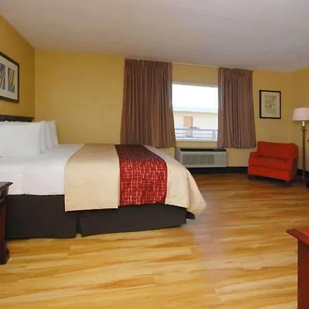 Baymont By Wyndham San Diego Downtown-2