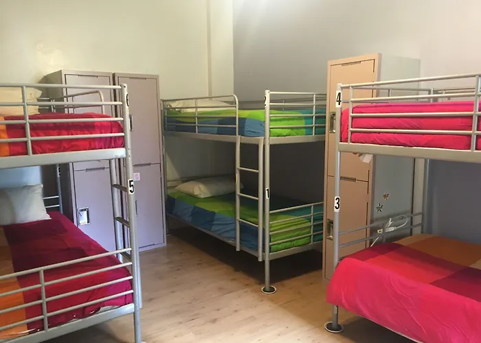 Hi San Diego Downtown Hostel
